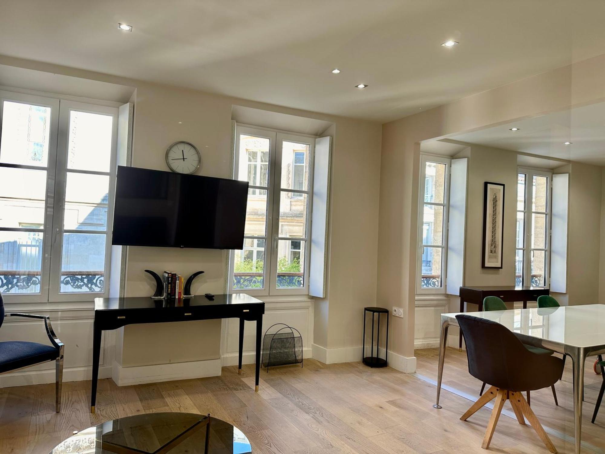 Apartment Emile Fourcand -your *